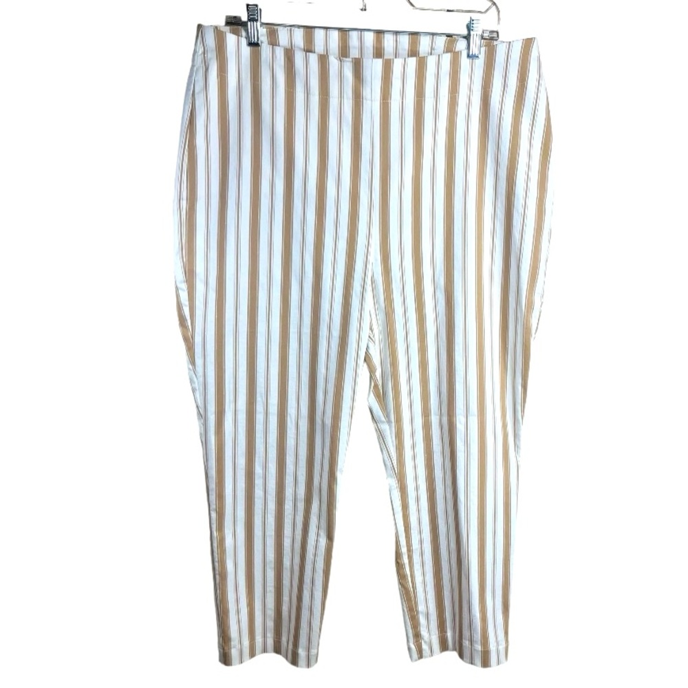 Chico’s  Tan and White Striped Pull On Stretchy Pant with Silver Thread. NWOT